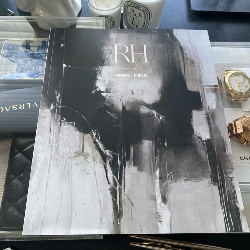 RESTORATION HARDWARE ART COFFEE TABLE BOOK